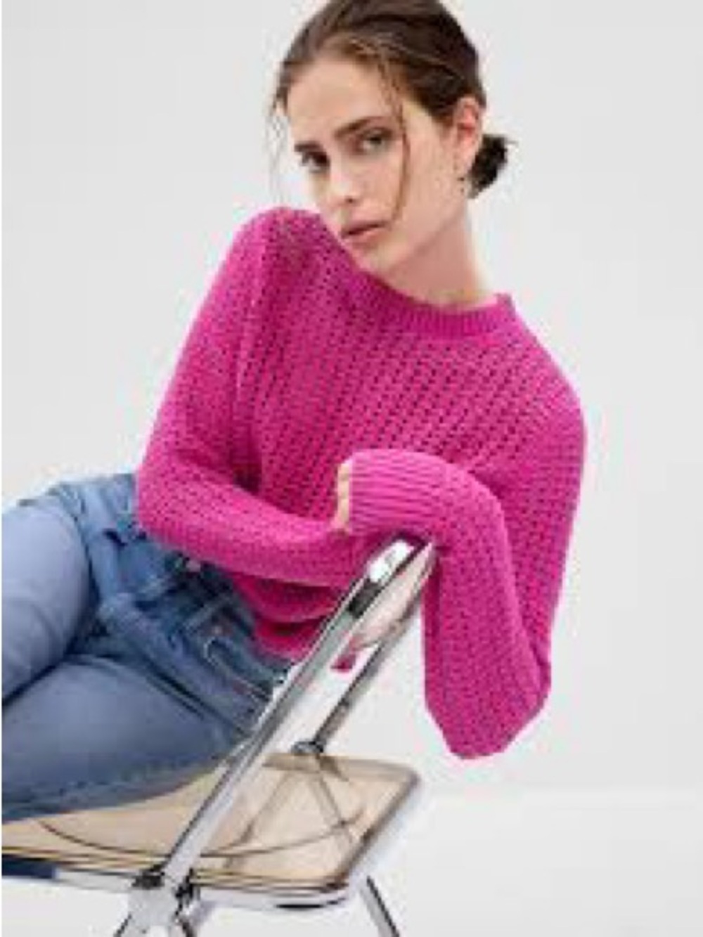 Gap Crochet Open Knit Crewneck
"Standout Pink" Sweater Size Medium